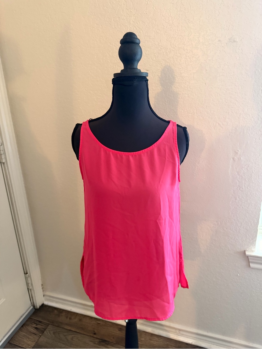 The Pioneer Woman Bright Pink Sleeveless Tank Top